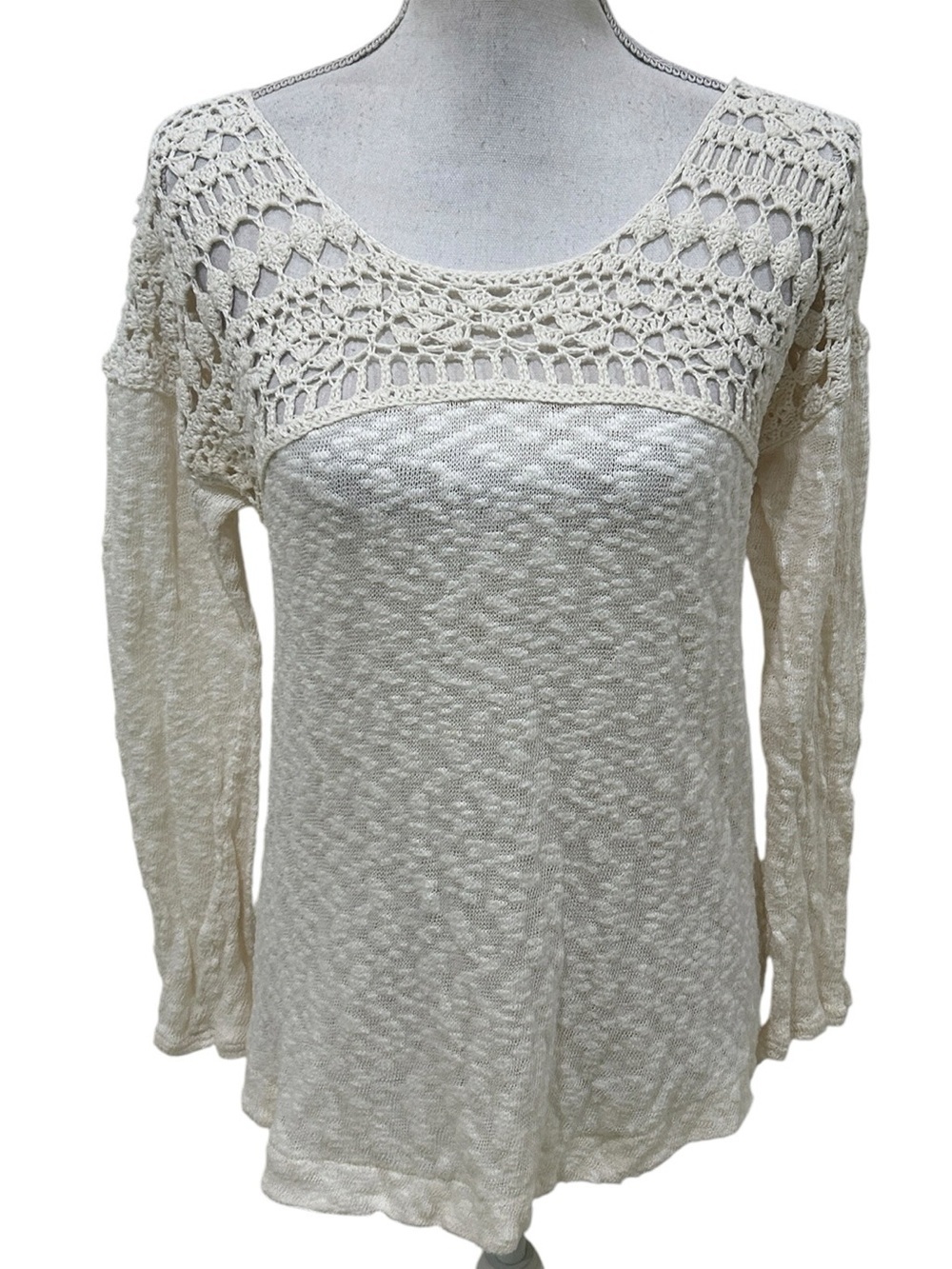 Meadow Rue Cream Crochet Yoke Long-Sleeve cotton textured Top size medium